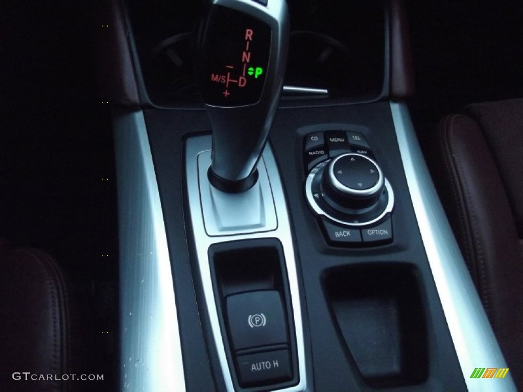 2011 BMW X6 xDrive35i Transmission Photos