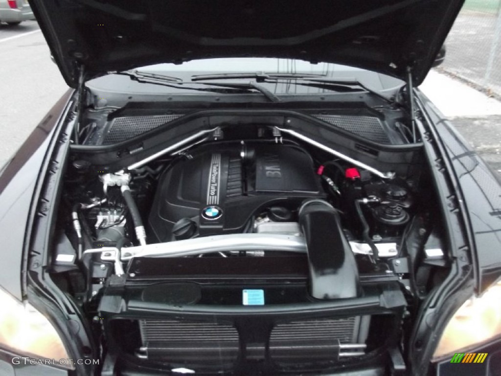 2011 BMW X6 xDrive35i Engine Photos