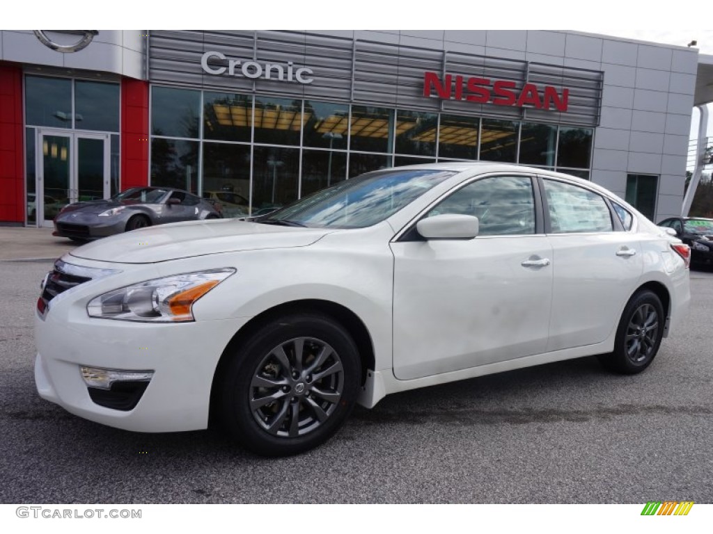 2015 Altima 2.5 S - Pearl White / Charcoal photo #1