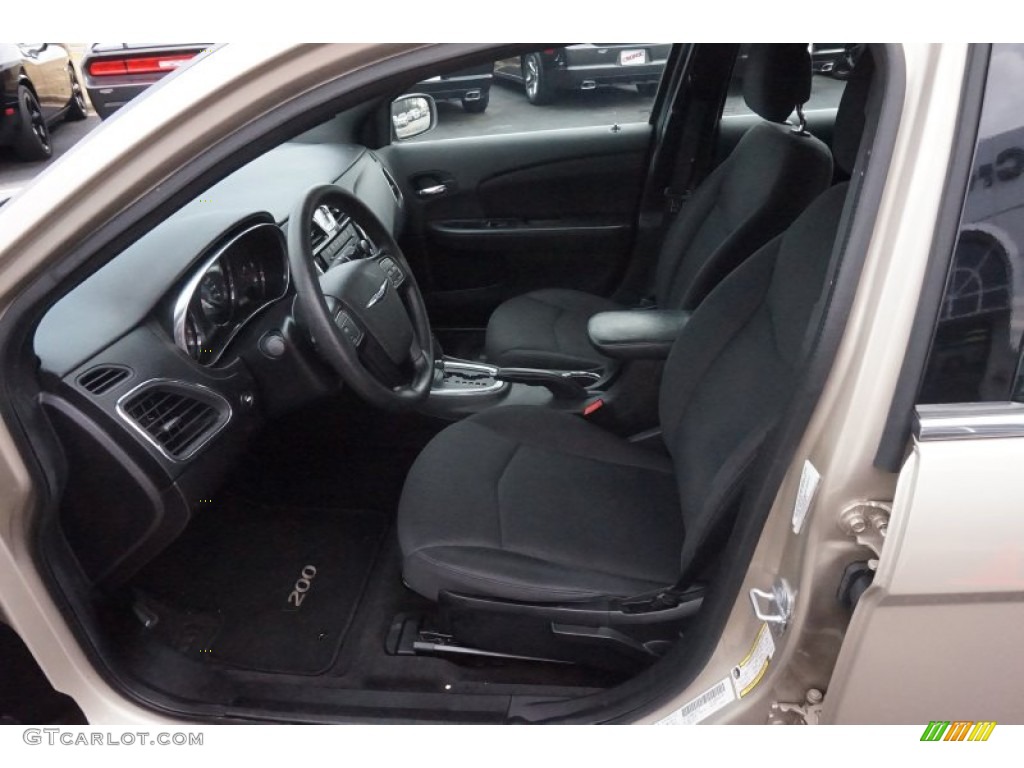 2014 200 LX Sedan - Cashmere Pearl / Black photo #9