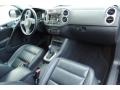 Deep Black Metallic - Tiguan SE Photo No. 17