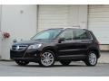 Deep Black Metallic - Tiguan SE Photo No. 20