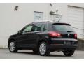 Deep Black Metallic - Tiguan SE Photo No. 34
