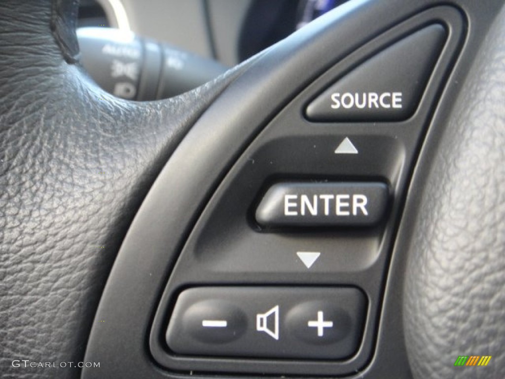 2014 Infiniti QX50 Journey AWD Controls Photo #100042544