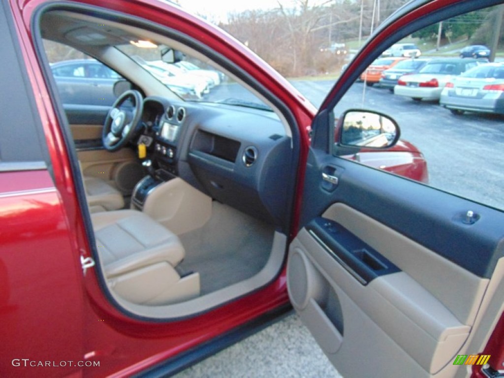 2011 Compass 2.4 Limited 4x4 - Deep Cherry Red Crystal Pearl / Dark Slate Gray/Light Pebble Beige photo #15