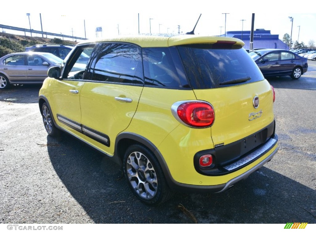 2014 500L Trekking - Giallo (Yellow) / Black/Marrone (Black/Brown) photo #10