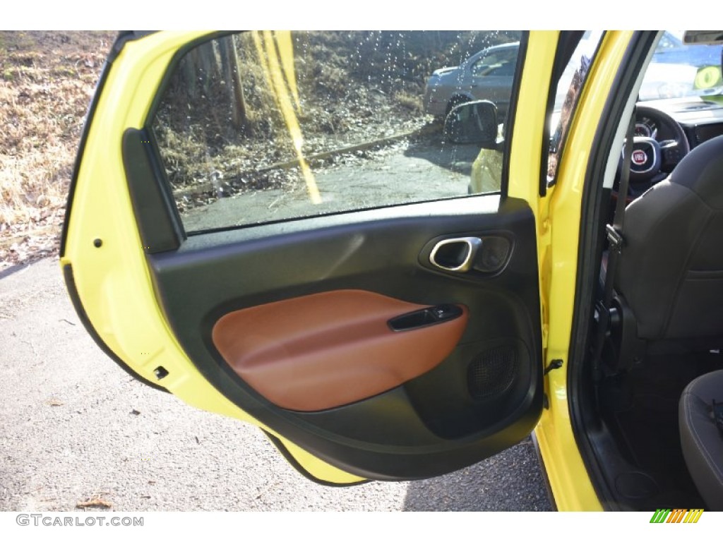 2014 500L Trekking - Giallo (Yellow) / Black/Marrone (Black/Brown) photo #20