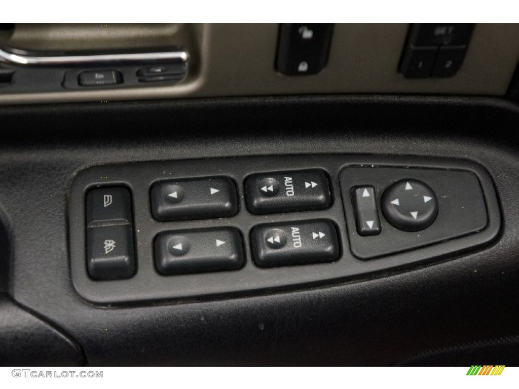 2003 LS V8 - Black / Dark Ash/Medium Ash photo #13