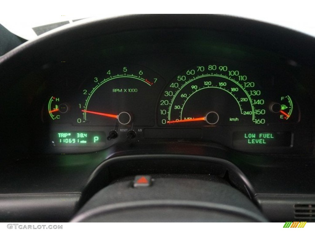 2003 LS V8 - Black / Dark Ash/Medium Ash photo #27