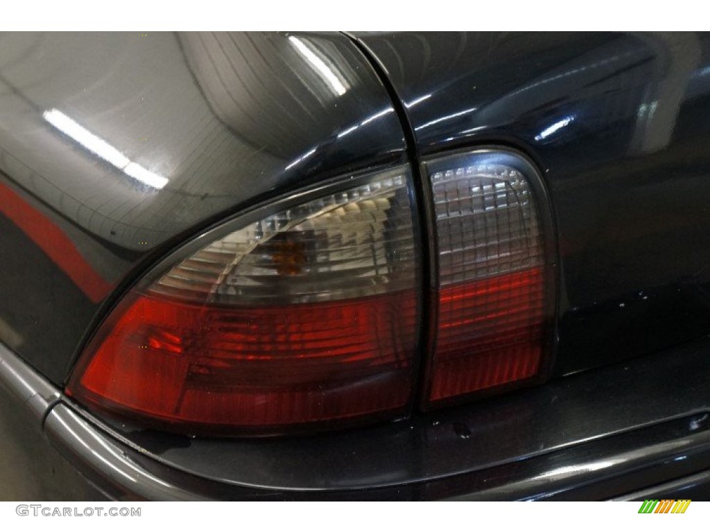 2003 LS V8 - Black / Dark Ash/Medium Ash photo #51