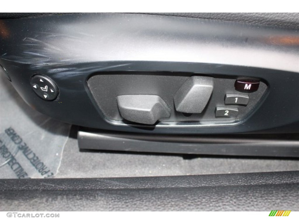 2012 1 Series 128i Coupe - Jet Black / Black photo #15