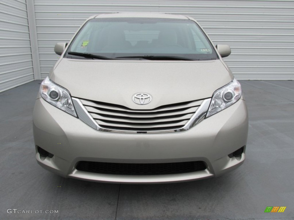 2015 Sienna LE - Creme Brulee Mica / Bisque photo #8