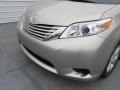 2015 Creme Brulee Mica Toyota Sienna LE  photo #10