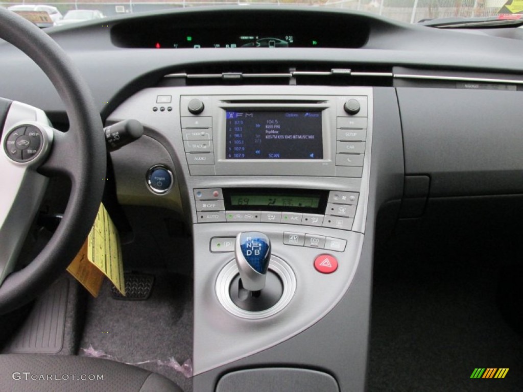 2015 Toyota Prius Two Hybrid Controls Photo #100066759