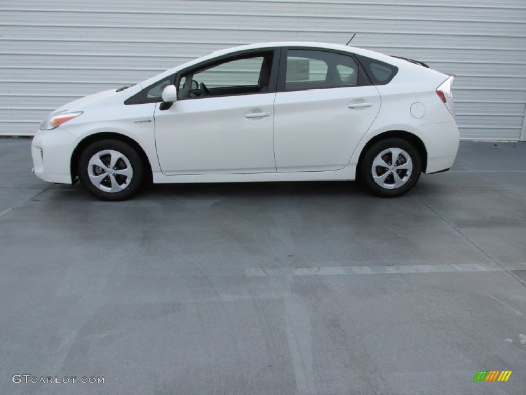 2015 Prius Two Hybrid - Blizzard Pearl / Dark Gray photo #6