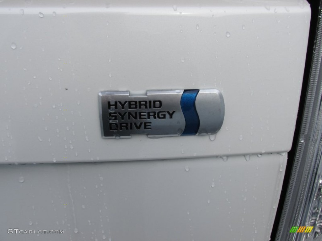 2015 Prius Two Hybrid - Blizzard Pearl / Dark Gray photo #15