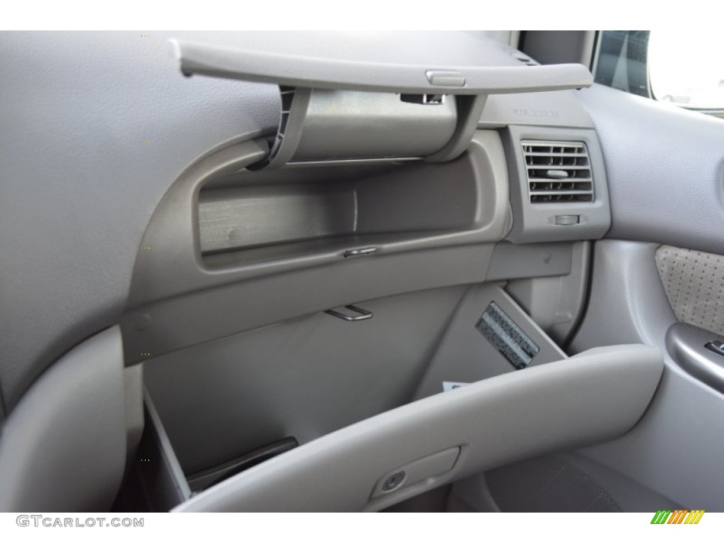 2009 Sienna LE - Silver Pine Mica / Taupe photo #28