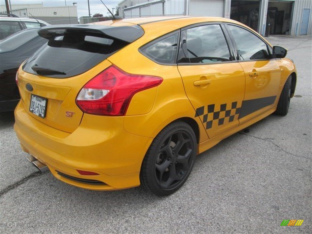 2014 Focus ST Hatchback - Tangerine Scream / ST Tangerine Scream/Charcoal Black Recaro Sport Seats photo #10