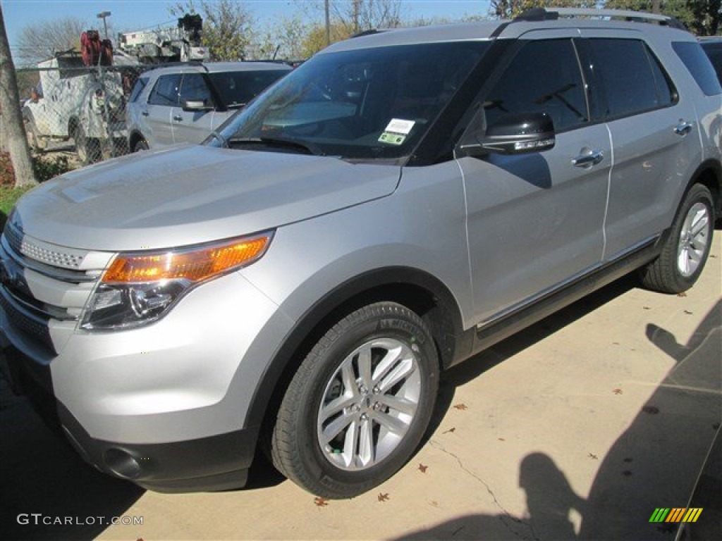 2015 Explorer XLT - Ingot Silver / Charcoal Black photo #8