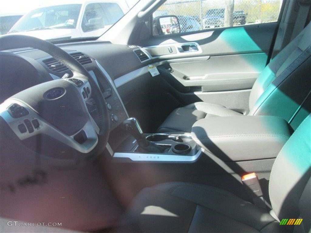 2015 Explorer XLT - Ingot Silver / Charcoal Black photo #10