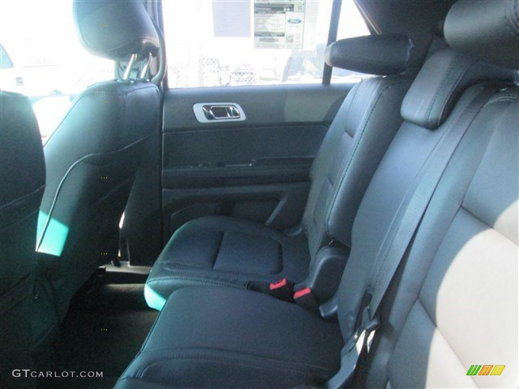 2015 Explorer XLT - Ingot Silver / Charcoal Black photo #11