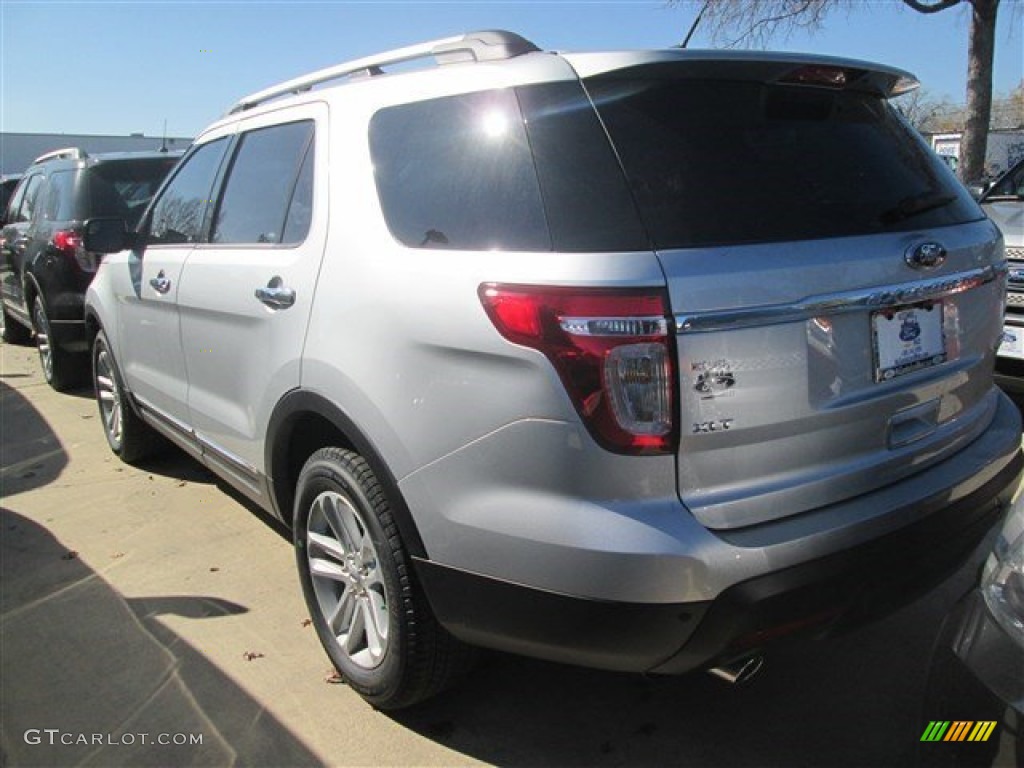 2015 Explorer XLT - Ingot Silver / Charcoal Black photo #12