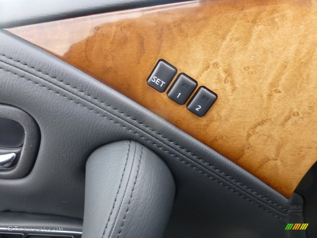 2011 QX 56 4WD - Platinum Graphite / Graphite photo #30