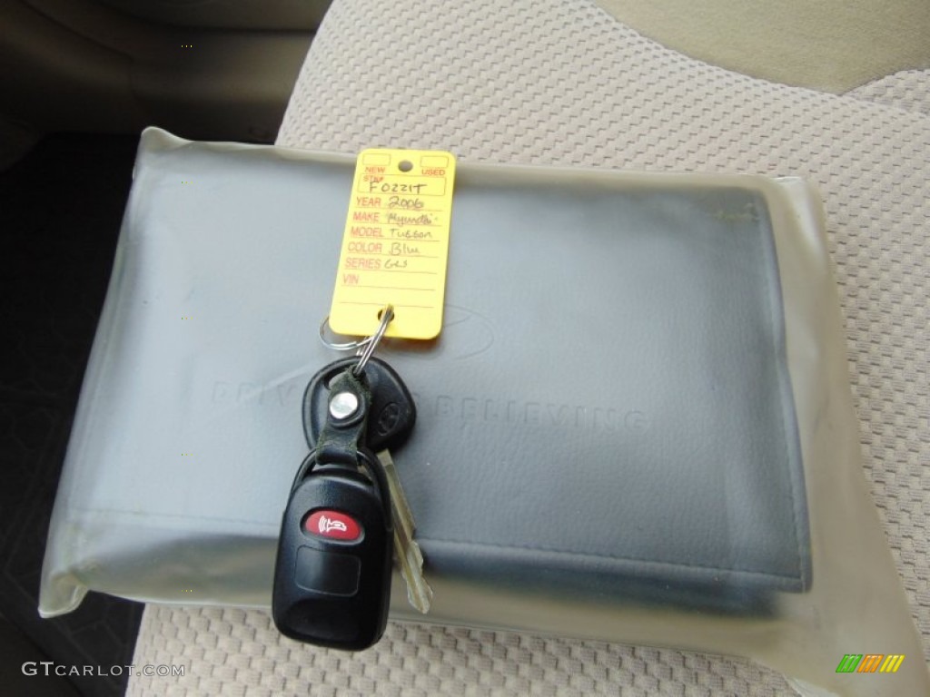 2006 Tucson GLS V6 4x4 - Nautical Blue Metallic / Gray photo #26