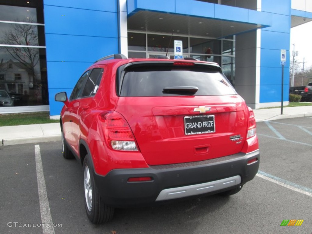 2015 Trax LT AWD - Blaze Red / Jet Black photo #4