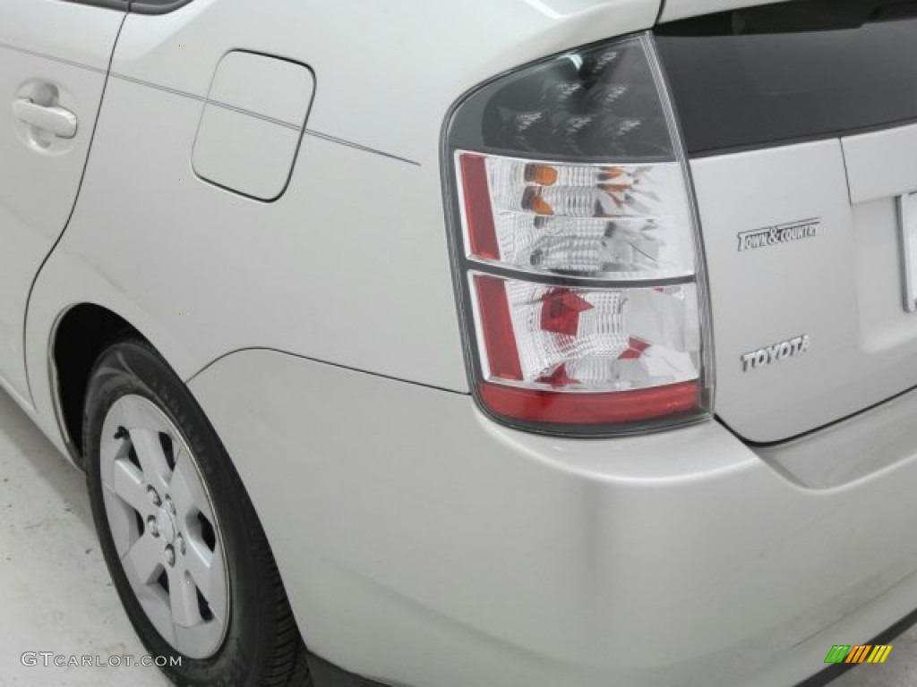 2005 Prius Hybrid - Millenium Silver Metallic / Gray/Burgundy photo #12