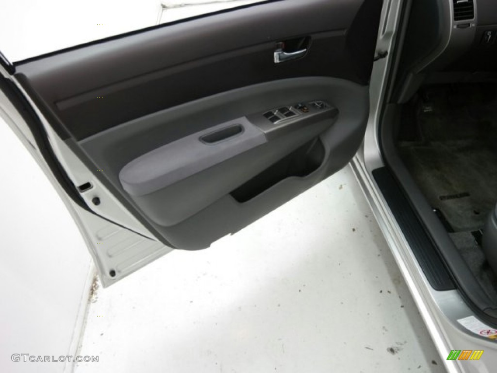 2005 Prius Hybrid - Millenium Silver Metallic / Gray/Burgundy photo #17