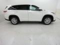 2015 Blizzard Pearl White Toyota Highlander LE  photo #1