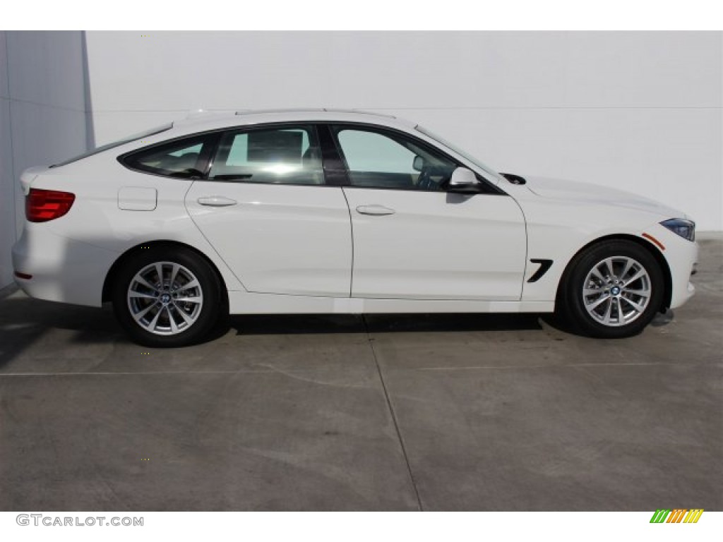 2015 3 Series 328i xDrive Gran Turismo - Alpine White / Venetian Beige photo #2