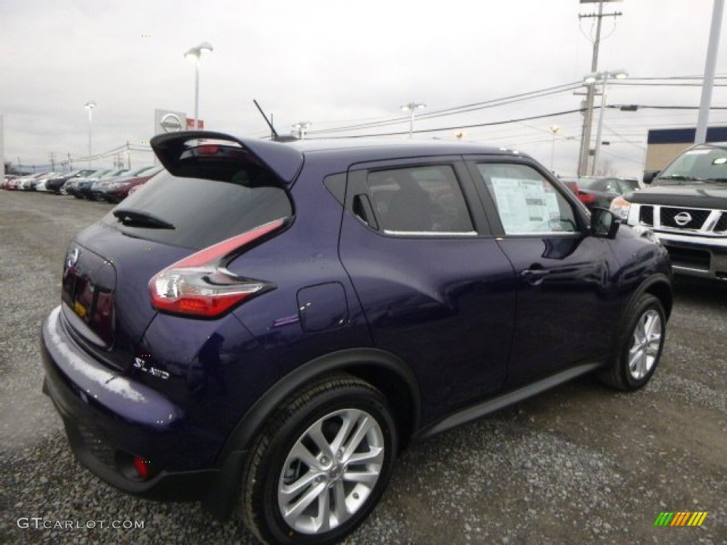 2015 Juke SV AWD - Cosmic Blue / Black/Red photo #3