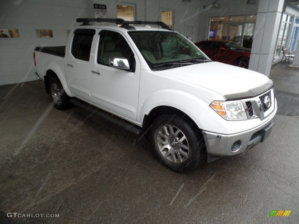 2010 Nissan Frontier SE Crew Cab 4x4 Exterior Photos
