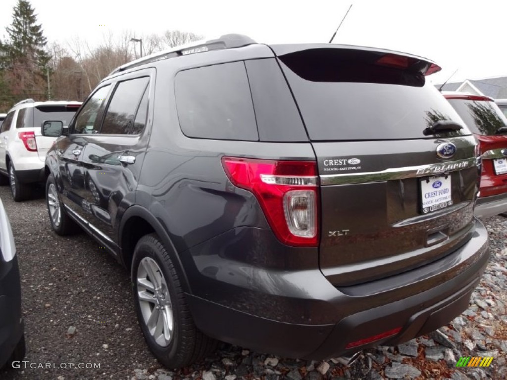 2015 Explorer XLT 4WD - Magnetic / Charcoal Black photo #2