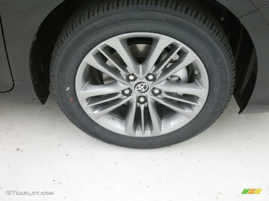 2015 Camry SE - Attitude Black Metallic / Black photo #3