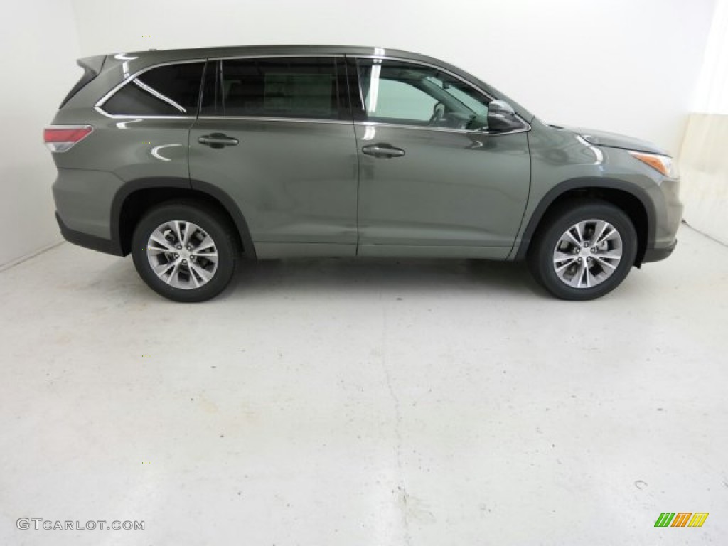 2015 Highlander LE - Alumina Jade Metallic / Ash photo #1