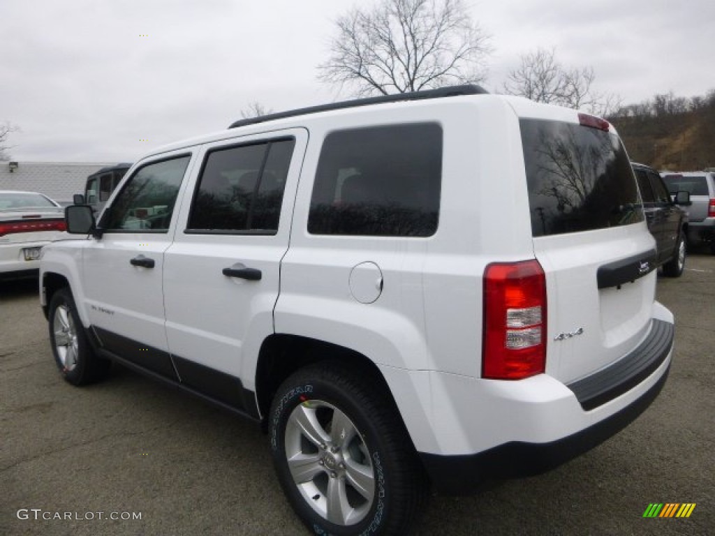 2015 Patriot Sport 4x4 - Bright White / Dark Slate Gray/Light Pebble Beige photo #3