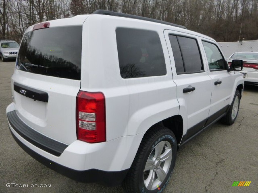 2015 Patriot Sport 4x4 - Bright White / Dark Slate Gray/Light Pebble Beige photo #6