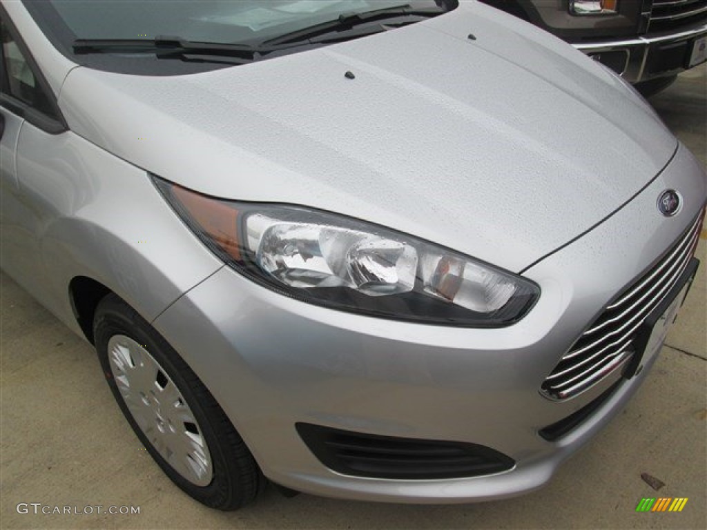 2015 Fiesta S Sedan - Ingot Silver Metallic / Charcoal Black photo #2