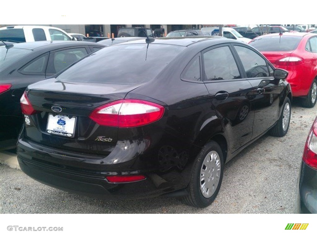 2015 Fiesta S Sedan - Tuxedo Black Metallic / Charcoal Black photo #4