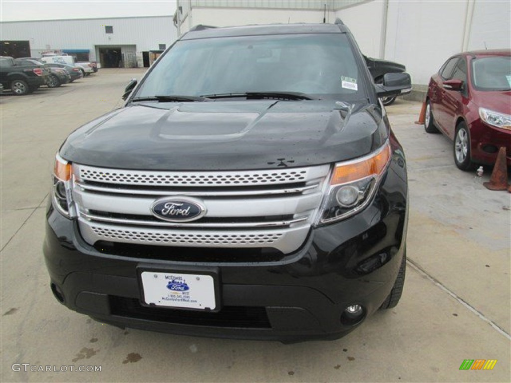 2015 Explorer XLT - Tuxedo Black / Charcoal Black photo #5