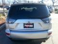 Cool Silver Metallic - Outlander ES 4WD Photo No. 5
