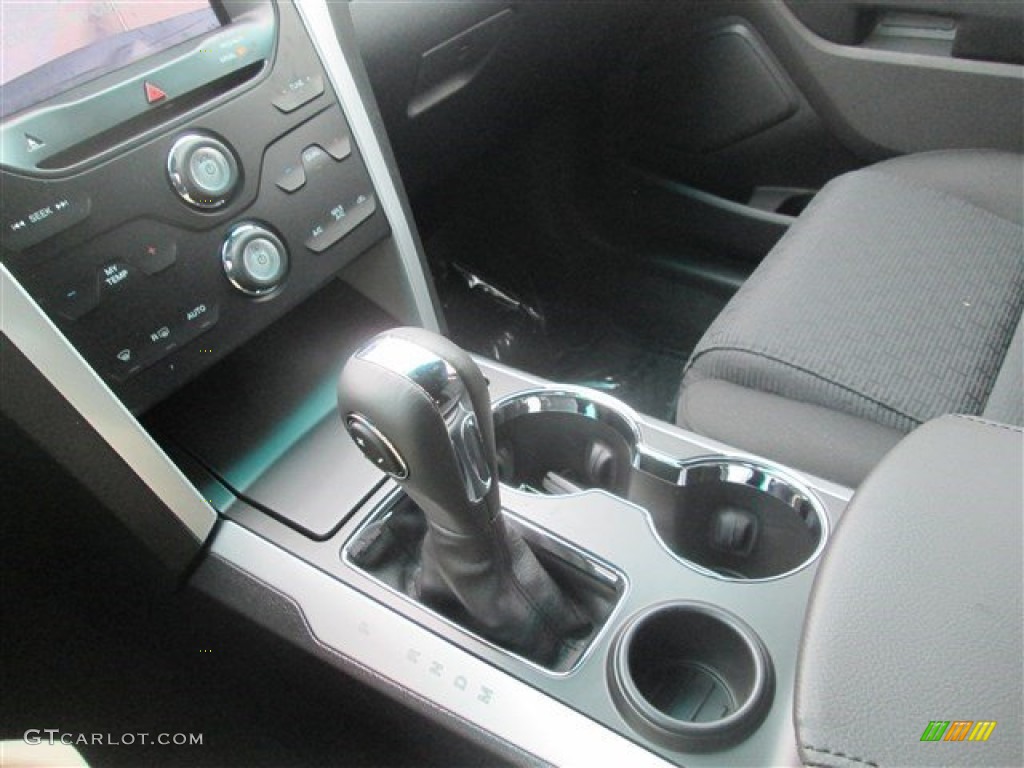 2015 Explorer XLT - Tuxedo Black / Charcoal Black photo #28