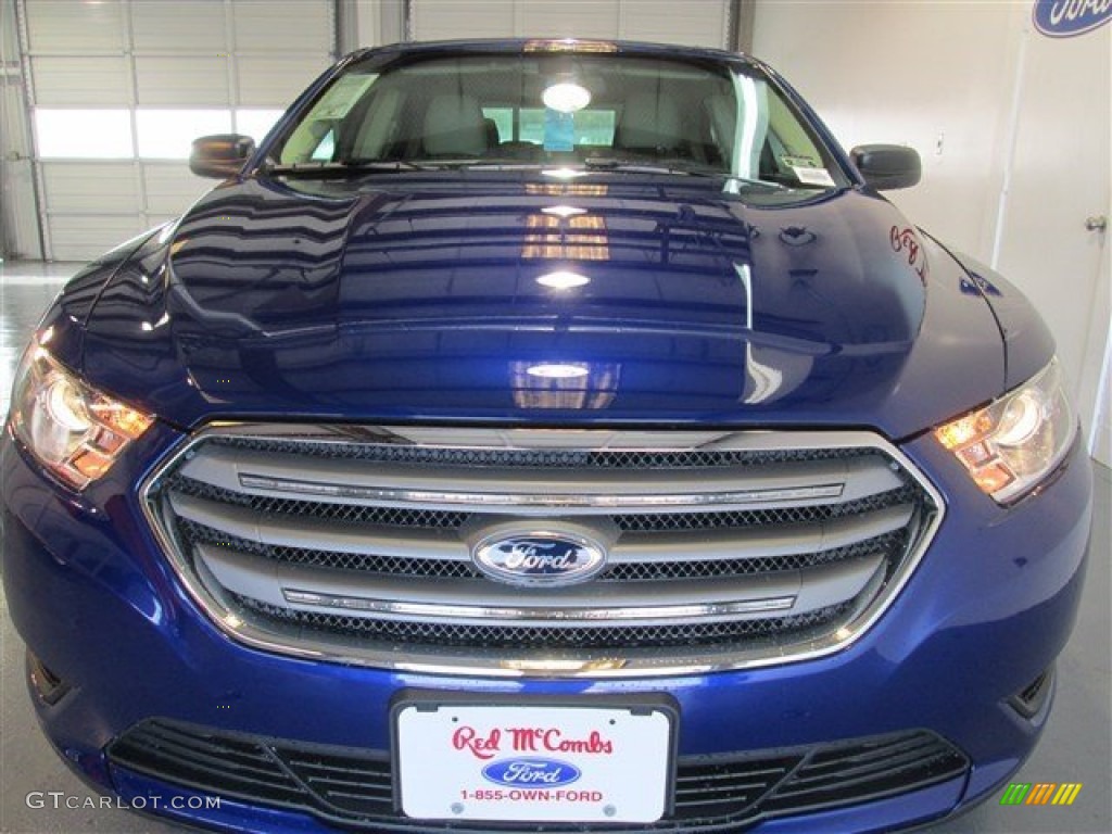 2015 Taurus SE - Deep Impact Blue Metallic / Dune photo #2