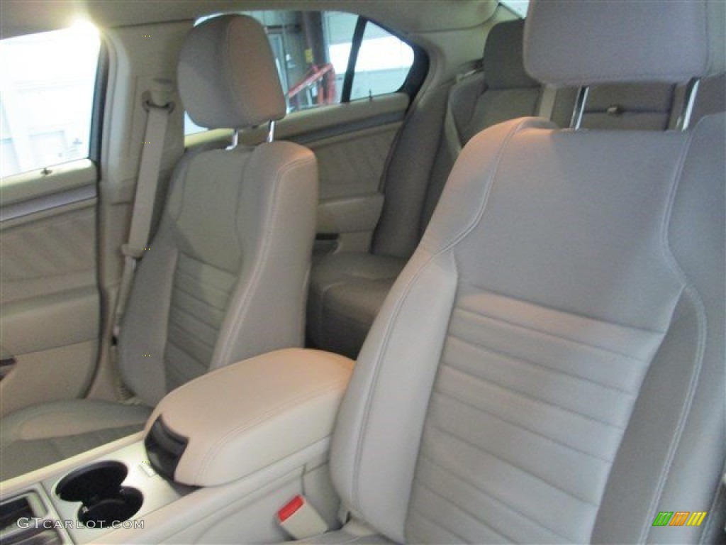 2015 Taurus SE - Deep Impact Blue Metallic / Dune photo #9