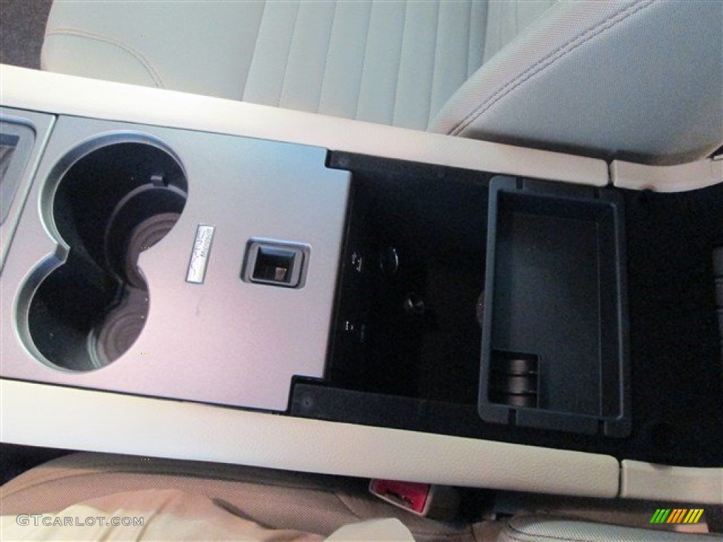 2015 Taurus SE - Deep Impact Blue Metallic / Dune photo #22