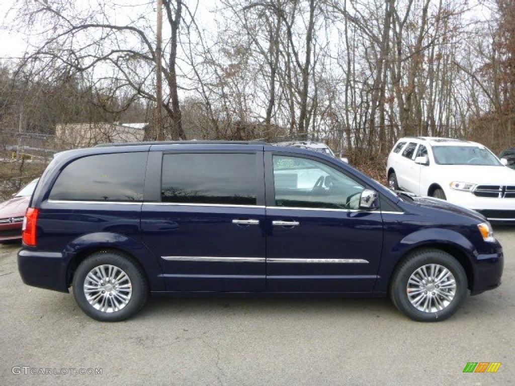 True Blue Pearl 2015 Chrysler Town & Country Touring-L Exterior Photo #100119686