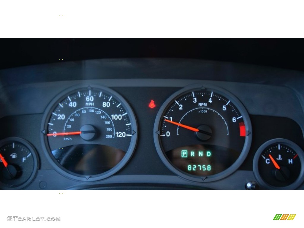 2008 Patriot Sport 4x4 - Light Khaki Metallic / Dark Slate Gray photo #16